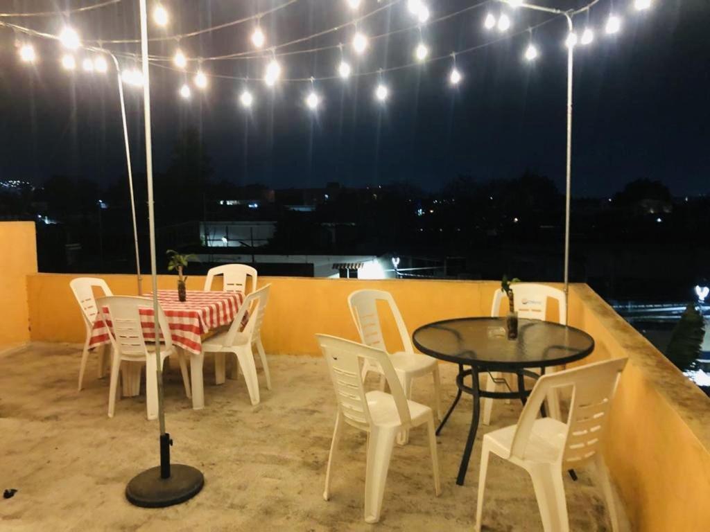 Los Nardos Hostel -Pet Friendly- Oaxaca Екстериор снимка